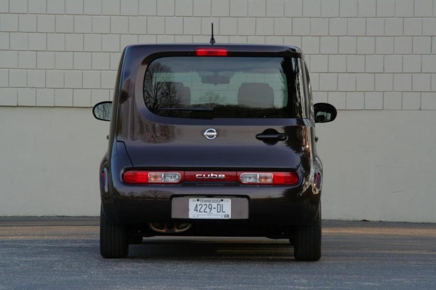  Nissan Cube (Z12) 2009 года  (US) (фото 8 из 84)